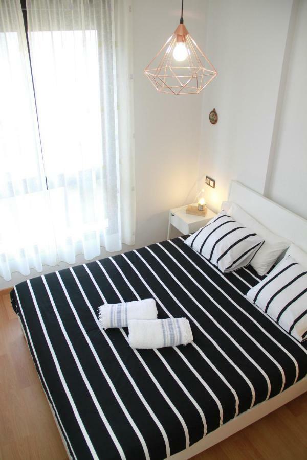 Teatro Cervantes Sigloxxi Apartment Malaga Bagian luar foto
